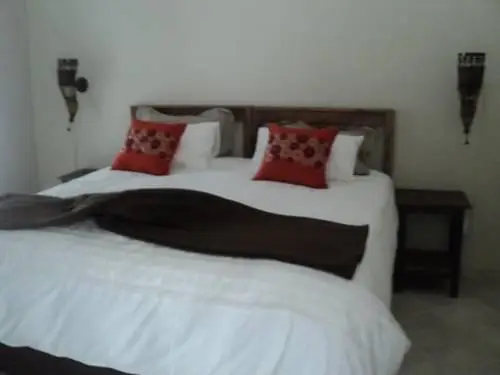 Ibis Place Guest House 