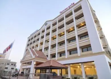 Khounxay Hotel 