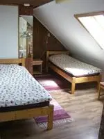 Parna Guesthouse & Apartments 