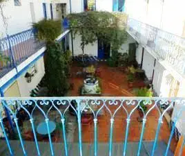 Hostel Colonial - General Flores 