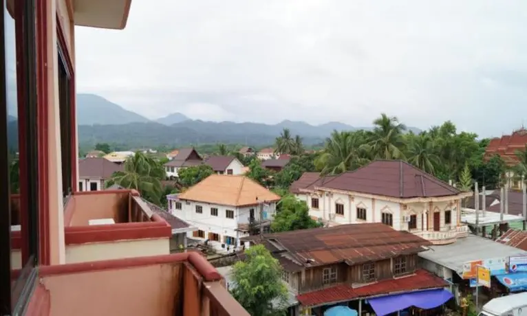 Savanh Vangvieng Hotel 