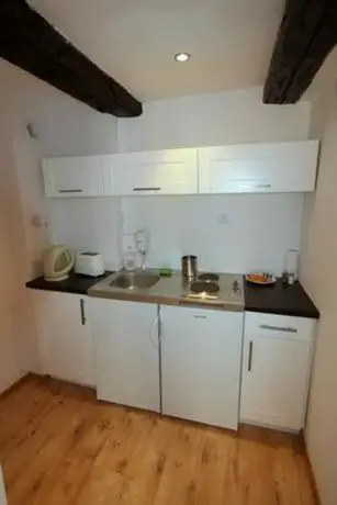 Apartamenty Pod Krzywa Wieza 