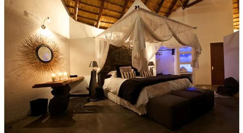 Pondoro Game Lodge 