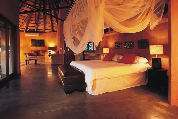 Pondoro Game Lodge 