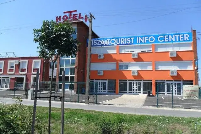 Tisza Corner Hotel