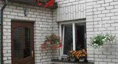 Pulkvedis Guest House 