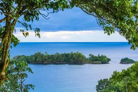 Red Frog Beach Island Resort 