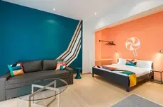 Colors Rooms & Apartments 