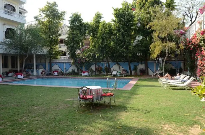 Hotel Meghniwas 