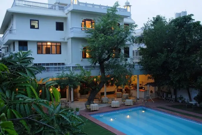 Hotel Meghniwas 