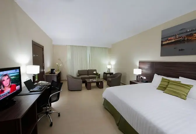 Clarion Victoria Hotel and Suites Panama 