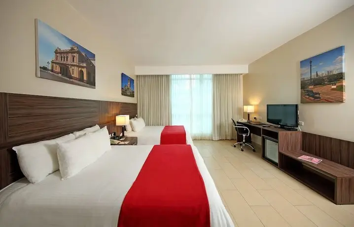 Clarion Victoria Hotel and Suites Panama 