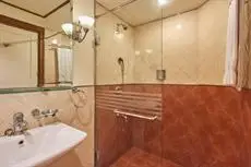 Nani Hotel Kollam 