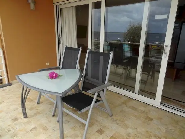 Bonaire Seaside Apartments 