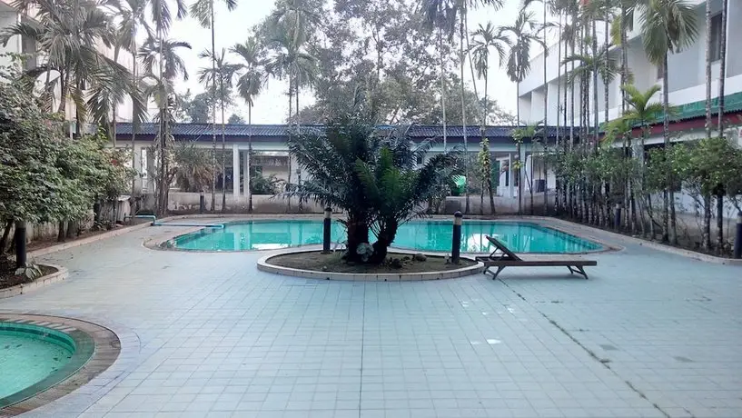 Seasons of Yangon International Airport Hotel 