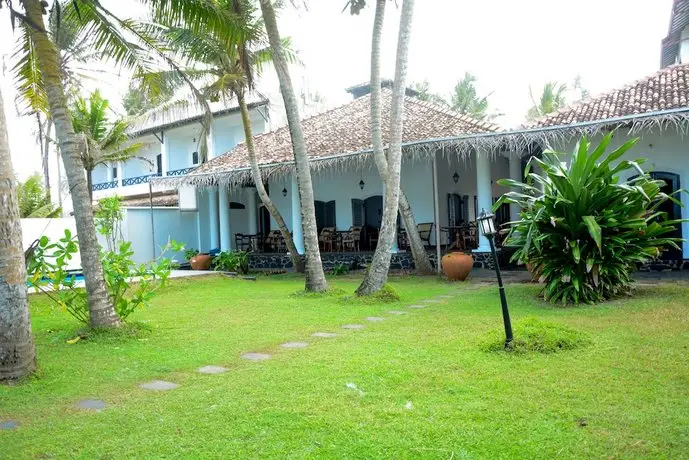 Villa Tissa Beach Resort 