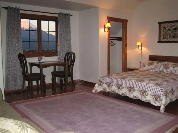 Fox Hill Bed and Breakfast