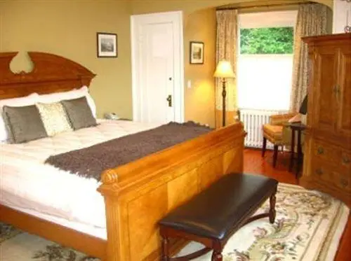 Haddon House Bed and Breakfast 