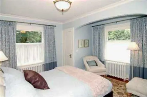 Haddon House Bed and Breakfast 