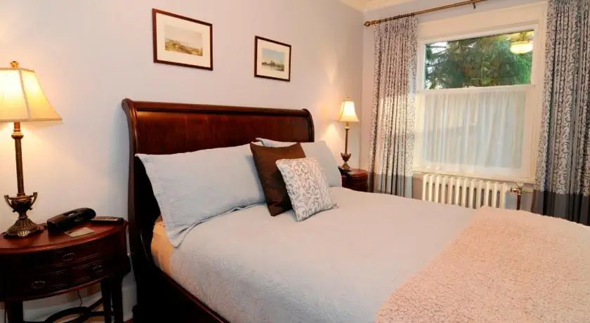 Haddon House Bed and Breakfast 