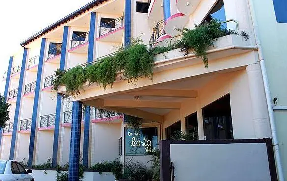 De La Costa Hotel