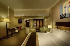 Waves International Hotel 