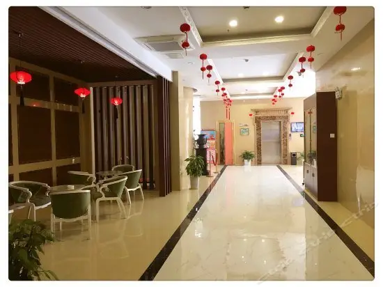 Tongling Huating Business Hotel