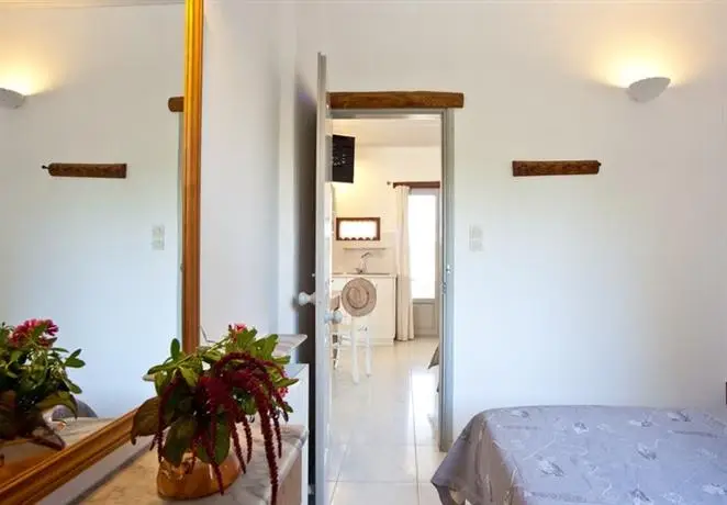 Paros Apartments 