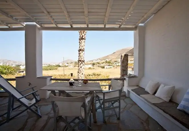 Paros Apartments 