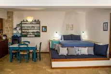 Iliatoras Traditionally Furnished Apartments 