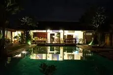 Aqua Bali Villa 