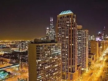 Chicago Downtown Condo - Michigan Ave Suite ID 14-15 