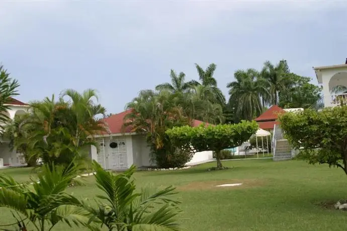 Executive Mammee Bay Hotel 