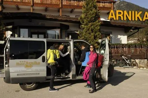 Hotel Arnika Pozza di Fassa 