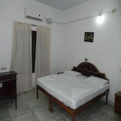 Hotel Seabreeze Varkala Beach Resort 