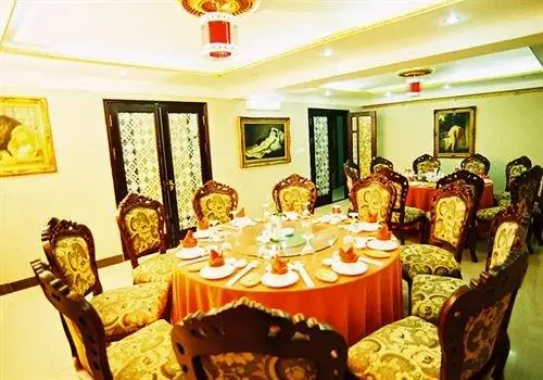 Classic Hoang Long Hotel 