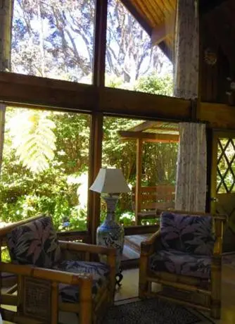 Oma's Hapu'u Hideaway 