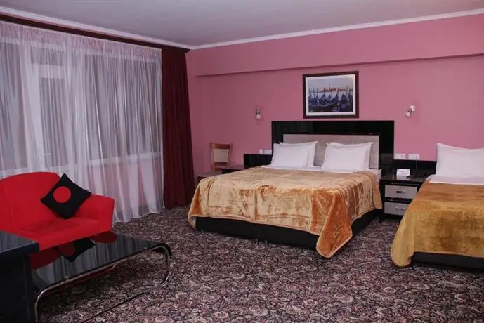 Erebuni Hotel Yerevan 