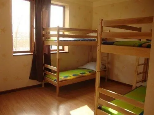 Glide Hostel 