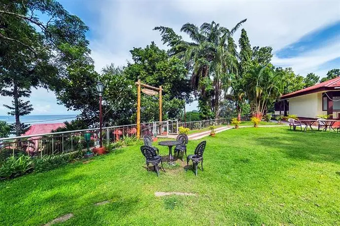 Hotel Megapode Nest 