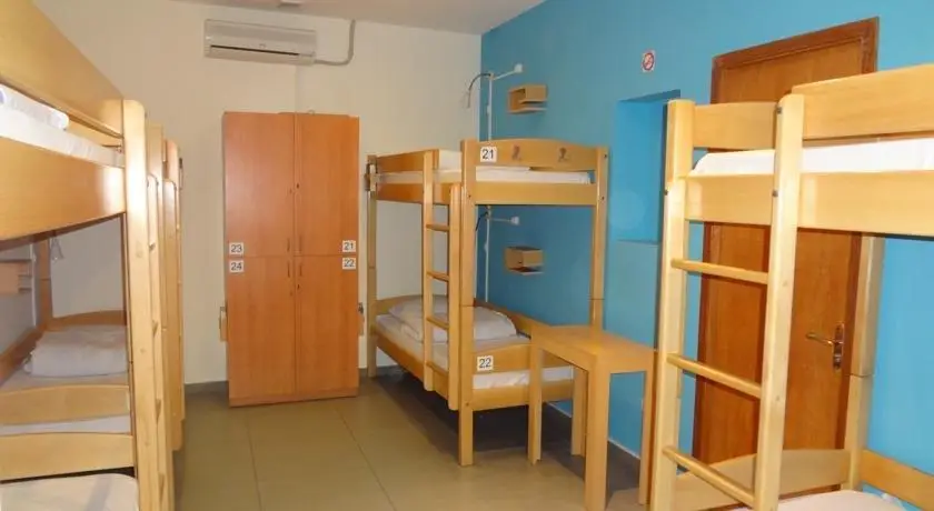 Envoy Hostel & Tours 