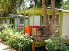 Camping La Pinede Enchantee 