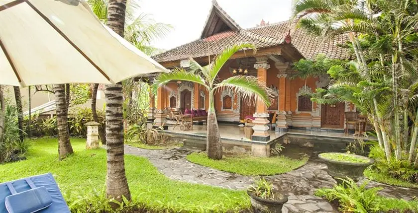 Apa Kabar Villas 