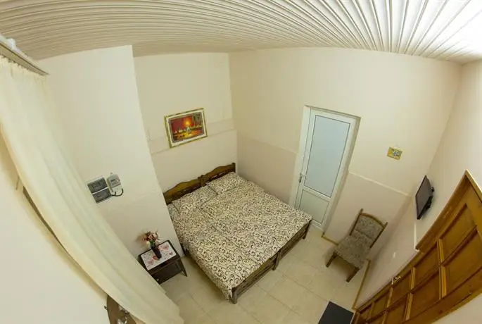 Meidani Guest house 