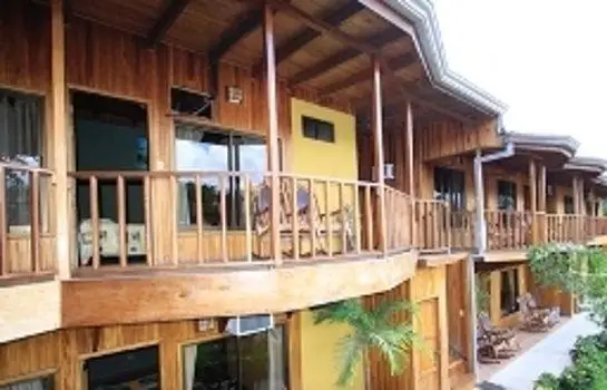 Arenal Hostel Resort