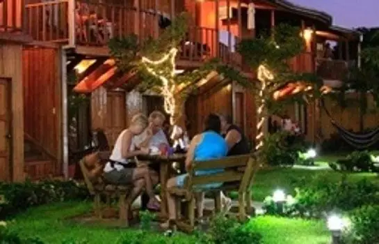 Arenal Hostel Resort 