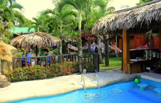 Arenal Hostel Resort 