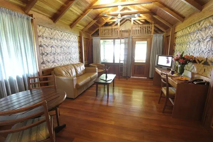 Kokopo Beach Bungalow Resort