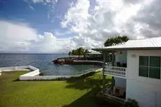 Madang Lodge Hotel 