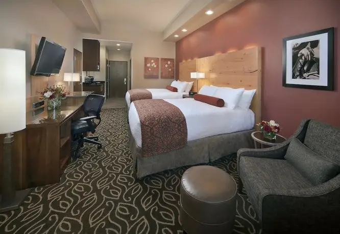 Best Western Premier Ivy Inn & Suites 